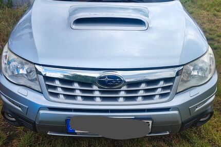 Subaru Forester 295.000 km 1.999 &euro; Pessin 14641