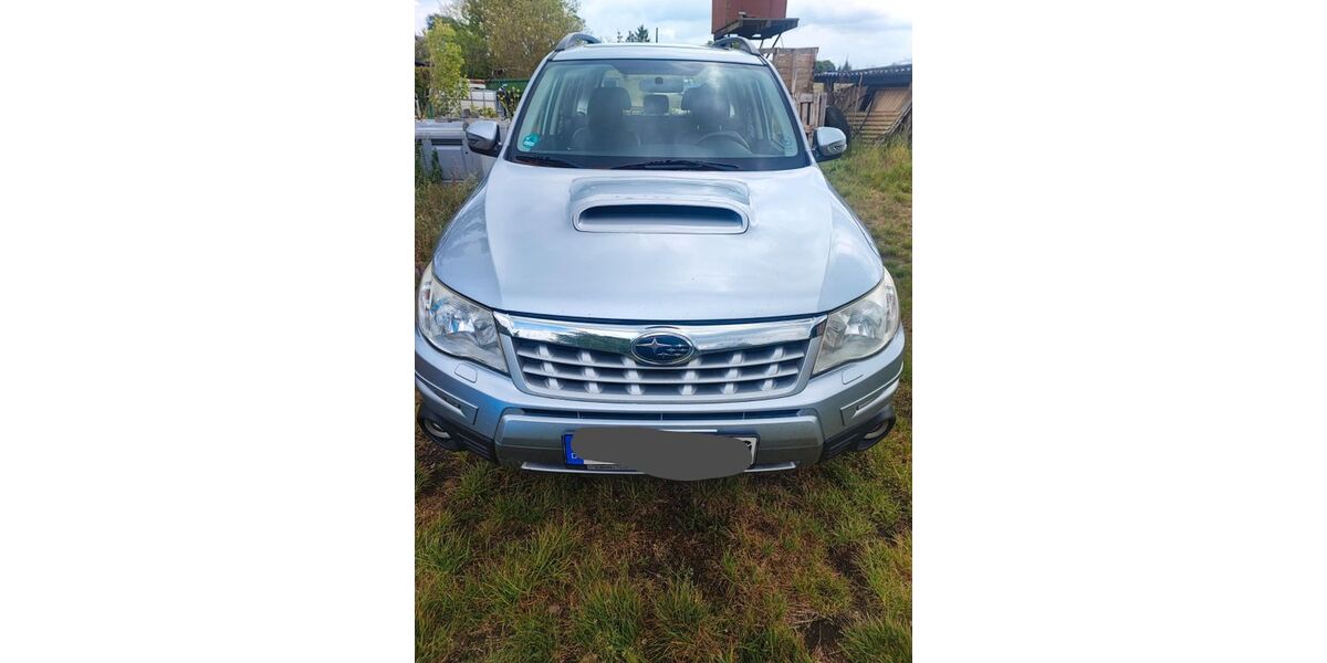 Subaru Forester 295.000 km 1.999 &euro; Pessin 14641