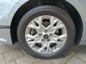 Kia Ceed SW / ceed SW CEED SW 1.5T AUTOMATIK VISION |K 24.185 km 23.490 € Höhenkirchen-Siegertsbrun 85635