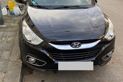 Hyundai ix35 161.000 km 7.400 € München 80686