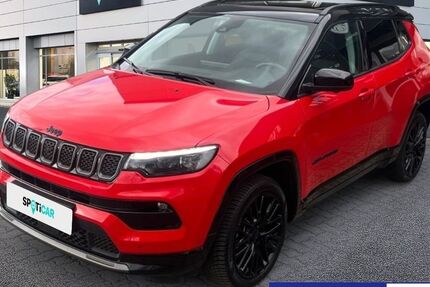 Jeep Compass 34.800 km 29.690 &euro; Jüterbog 14913