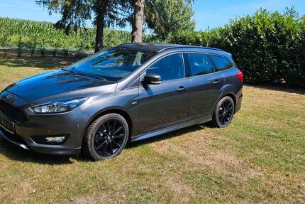 Ford Focus 105.135 km 10.500 &euro; Essen 49632