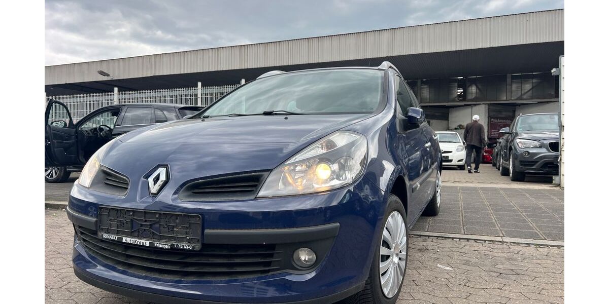 Renault Clio 226.000 km 999 &euro; Nürnberg 90439