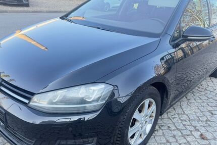 VW Golf 240.000 km 4.299 &euro; Berlin 12681
