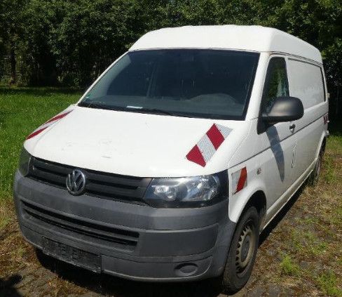 VW T5 Transporter 385.000 km 7.999 &euro; Leipzig 04328