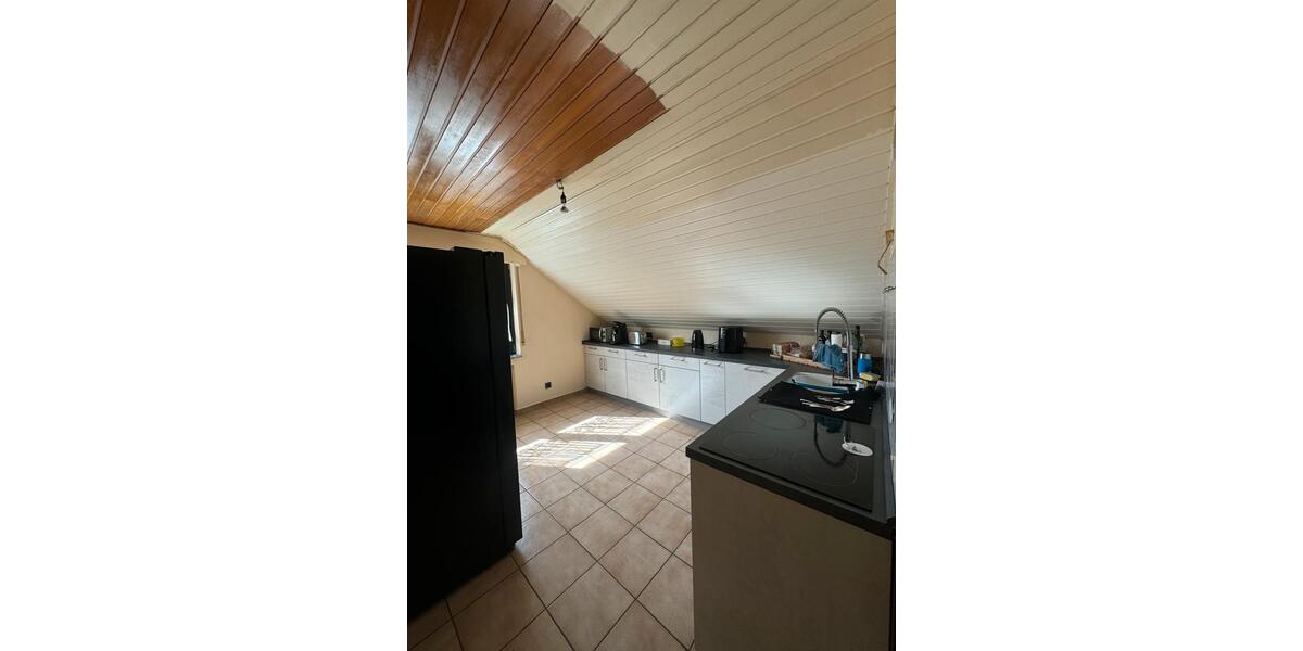 Dachgeschoßwohnung Reinheim - 2 Zimmer, 73 m&sup2;, 830&euro; | Angebot:26050745