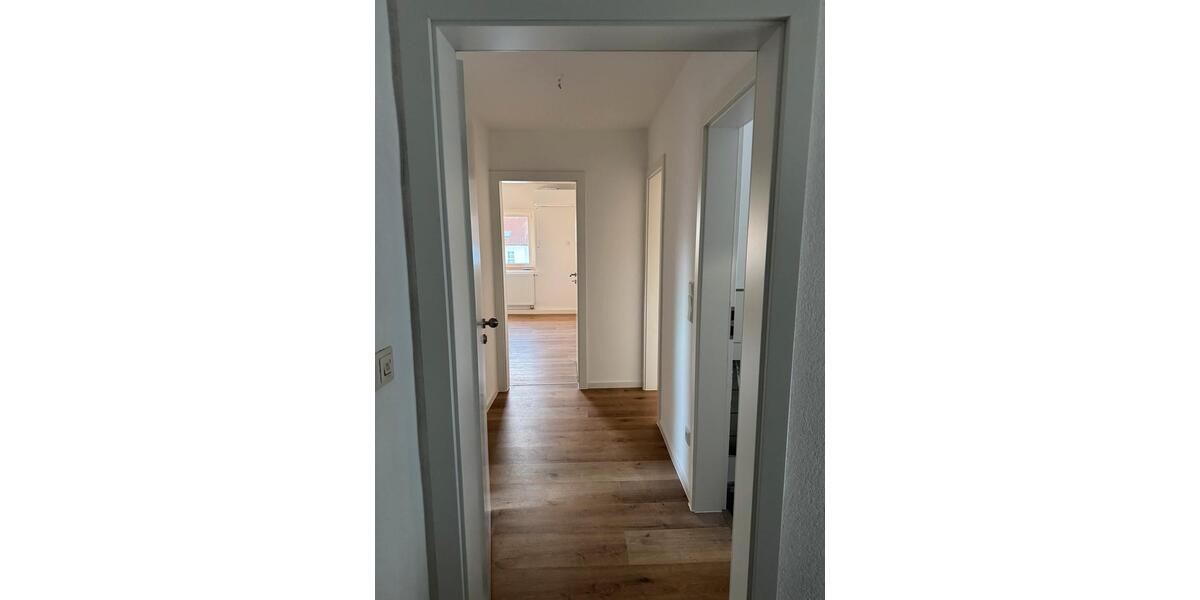 Dachgeschoßwohnung Bergrheinfeld - 2 Zimmer, 50 m&sup2;, 600&euro; | Angebot:26250527
