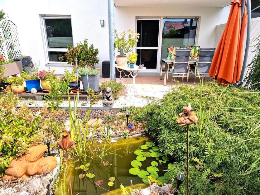 2,5 Zimmer GartenWohnung mit Haus-Charakter und 2 Terrassen