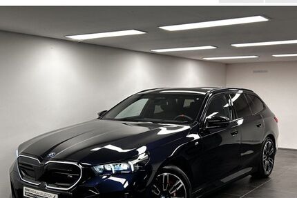 BMW i5 10.000 km 82.450 &euro; Rosenheim 83026