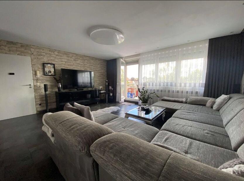 Wunderschöne 4 Zimmer Wohnung Augsburg-Kriegshaber zimmer