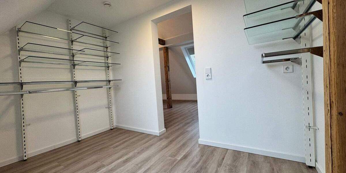 Einfamilienhaus Sachsenheim Hohenhaslach - 3 Zimmer, 102 m&sup2;, 370.000&euro; | Angebot:25606392