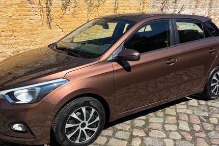 Hyundai i20 48.000 km 9.990 &euro; Berlin 13051