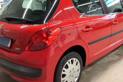 Peugeot 207 99.820 km 3.985 &euro; Chemnitz OT Wittgensdorf 09228