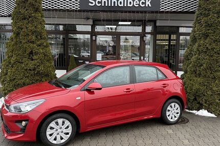 Kia Rio 22.000 km 15.990 &euro; Regensburg 93055