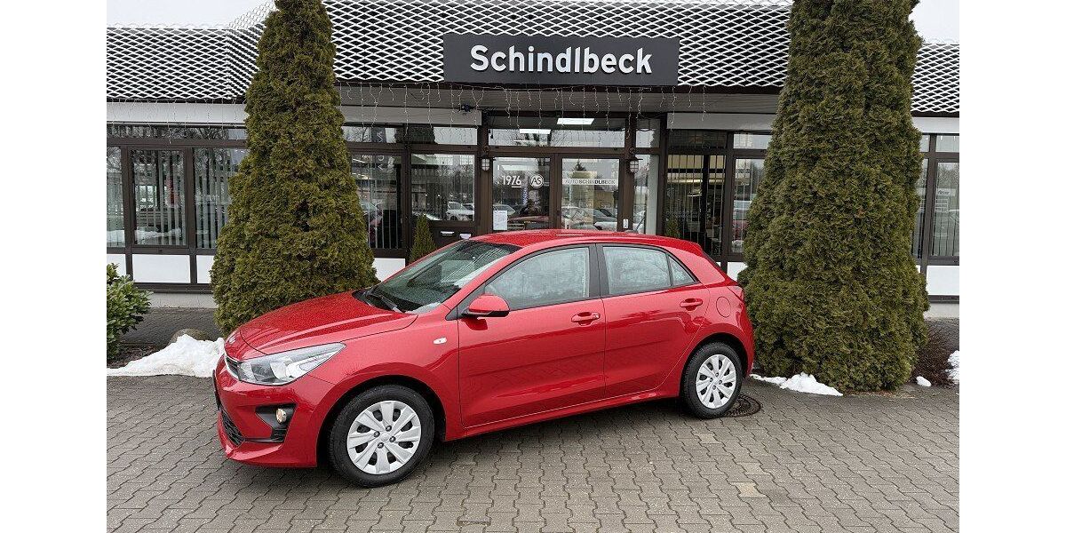 Kia Rio 22.000 km 15.990 &euro; Regensburg 93055