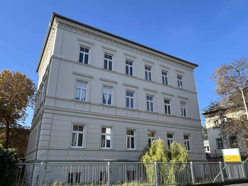 Viel Platz für Ihren Erfolg! Arbeiten auf zwei Büroetagen in gepflegtem Kulturdenkmal!