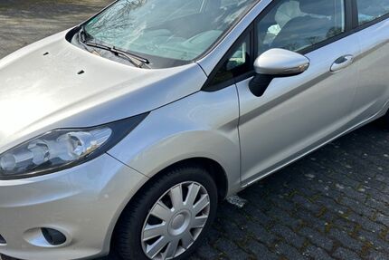 Ford Fiesta 139.000 km 2.990 € Hanau 63452