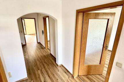 Haus Augsburg Lechhausen - 6.5 Zimmer, 152 m&sup2;, 1.950&euro; | Angebot:26338323