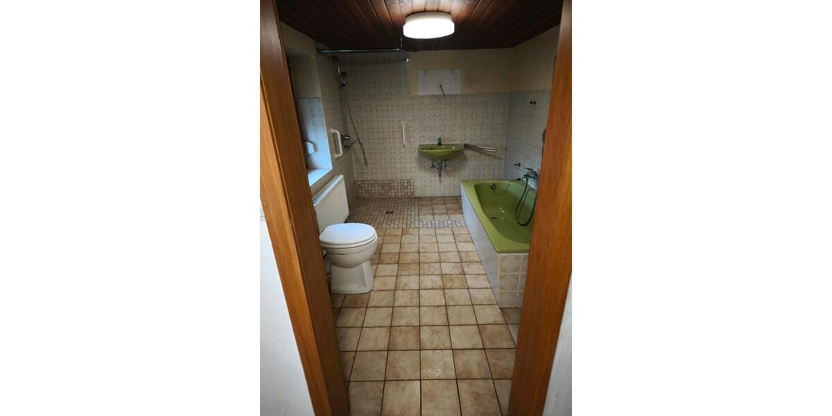 Einfamilienhaus Arnsberg Rusch - 8 Zimmer, 160 m&sup2;, 1.000&euro; | Angebot:25307301