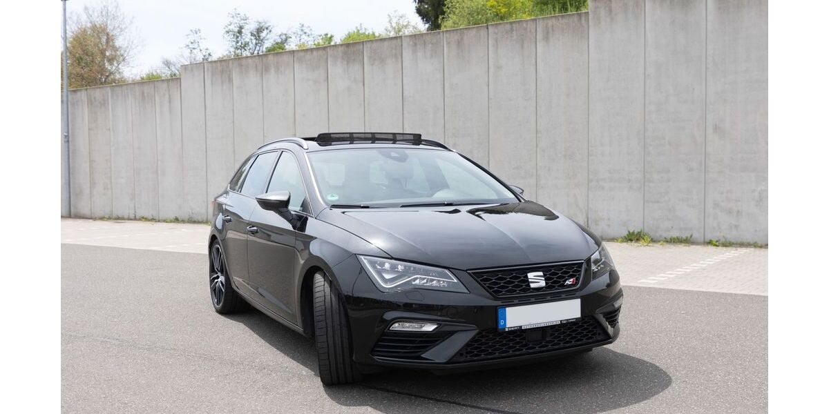 Seat Leon 74.700 km 22.990 &euro; Hermeskeil 54411