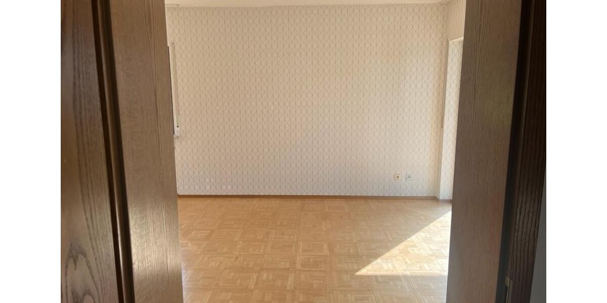 Erdgeschoßwohnung Tholey - 4 Zimmer, 105 m&sup2;, 700&euro; | Angebot:25456598