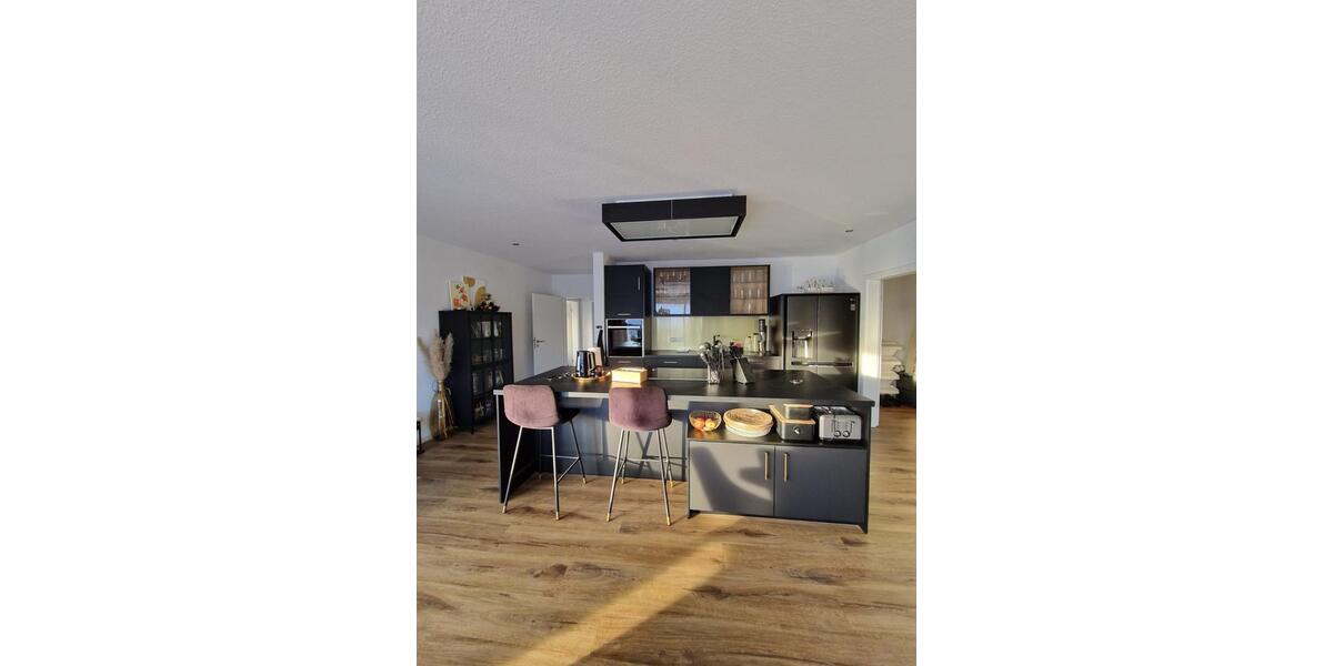 Emsbüren: Schöne helle Penthauswohnung 3 zimmer