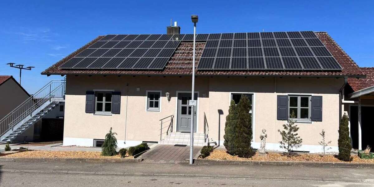 Etagenwohnung Pförring / Lobsing Lobsing - 5 Zimmer, 175 m&sup2;, 1.100&euro; | Angebot:24269635