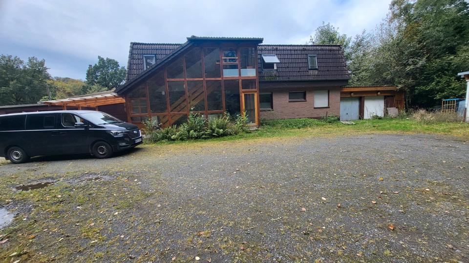 Mehrfamilienhaus, Wohnhaus Hardegsen - 9 Zimmer, 240 m&sup2;, 1.800&euro; | Angebot:26037587