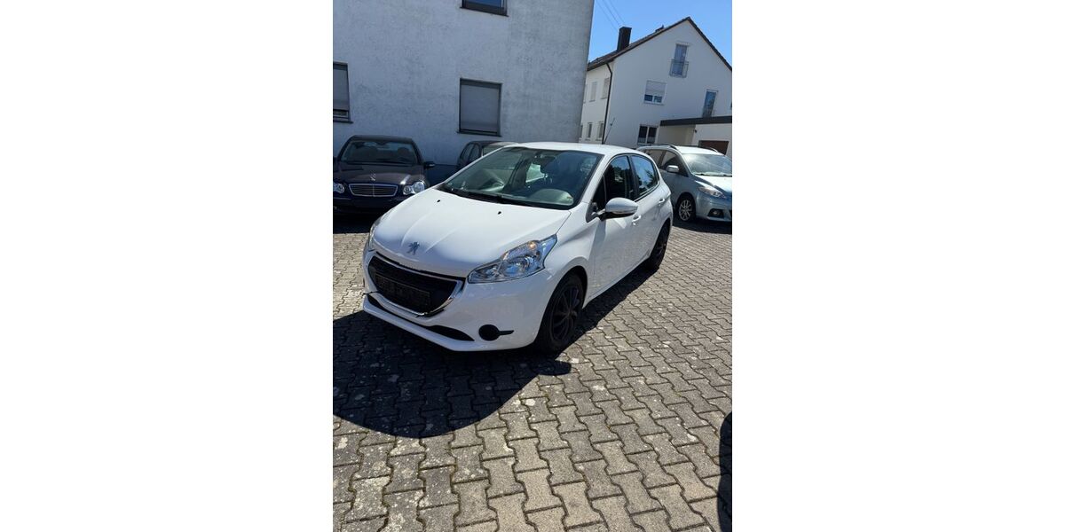 Peugeot 208 105.500 km 4.490 &euro; Leipheim 89340