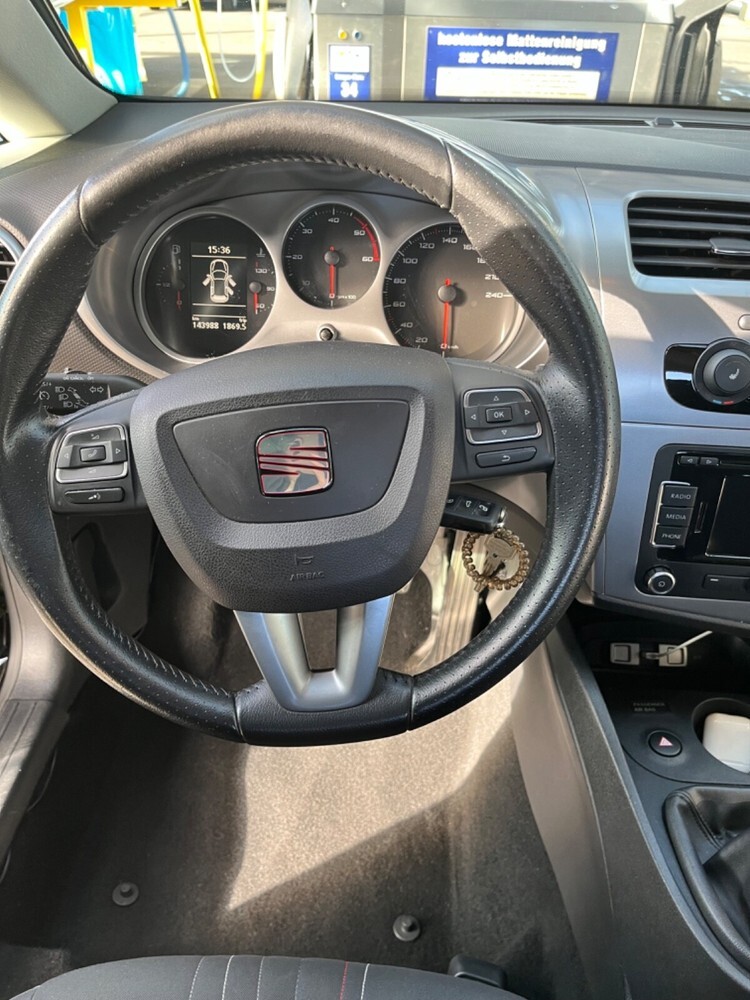 Seat Leon 170.000 km 5.200 € Krefeld 47798