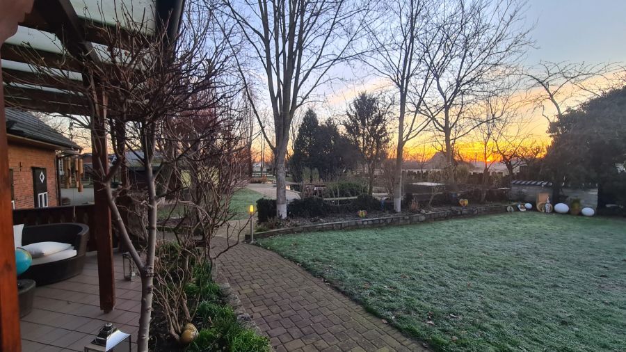 Provisionsfrei* Resthof 19000 qm Land 3 ETW 4 Ställe 1 Ha Wiese Pool Sauna Toplage 8 zimmer