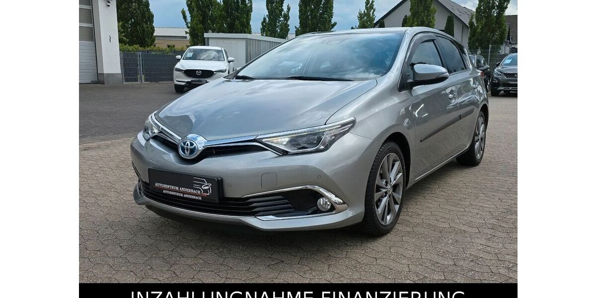 Toyota Auris 111.000 km 13.999 &euro; Andernach 56626