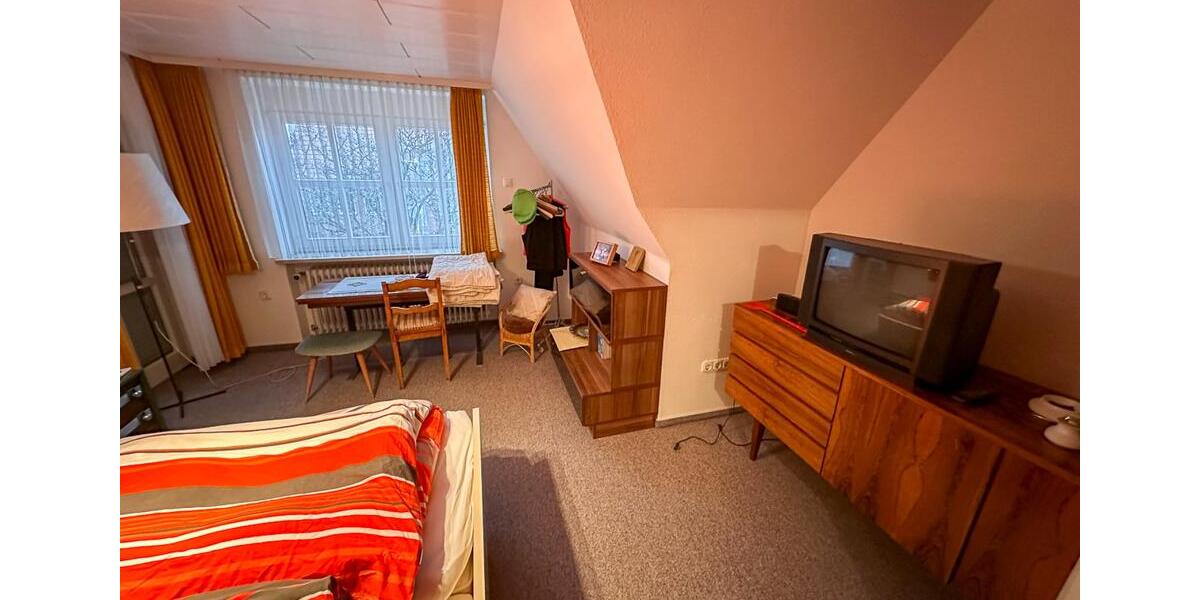 Villa Tülau - 11 Zimmer, 434 m&sup2;, 2.000&euro; | Angebot:22250385