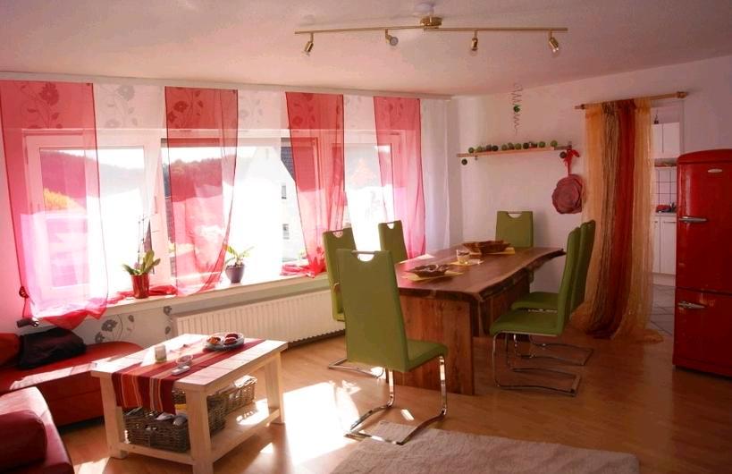 Mehrfamilienhaus, Wohnhaus Reichshof - 6 Zimmer, 200 m&sup2;, 325.000&euro; | Angebot:26305524