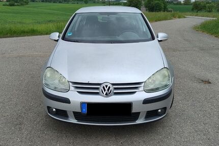 VW Golf 204.000 km 900 &euro; Untergimpern 74924