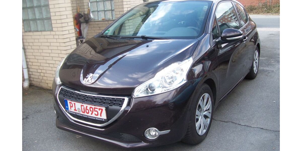 Peugeot 208 159.800 km 3.999 &euro; Quickborn 25451