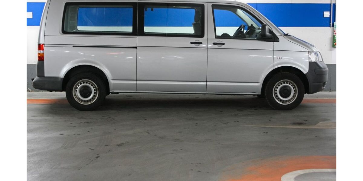 VW T5 Transporter 200.000 km 9.900 &euro; Berlin 10785