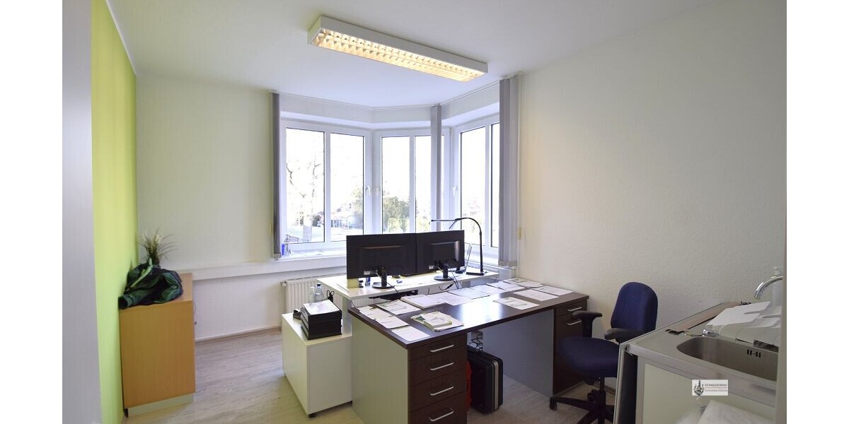 Gewerbefläche TOP-Lage an der B6 2 Hallen mit je ca. 600 m² 1 Halle mit ca. 150 m² + Büro 300 m² - Gewerbeobjekt Weyhe | Angebot:25181992