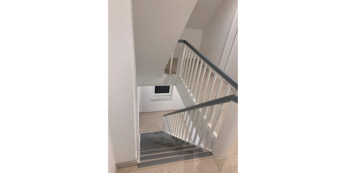 Etagenwohnung Meschede - 4 Zimmer, 110 m&sup2;, 950&euro; | Angebot:24830781