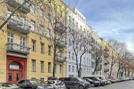 Seltene Gelegenheit - kernsanierte und bezugsfreie Wohnung am Zionskirchplatz 1 zimmer