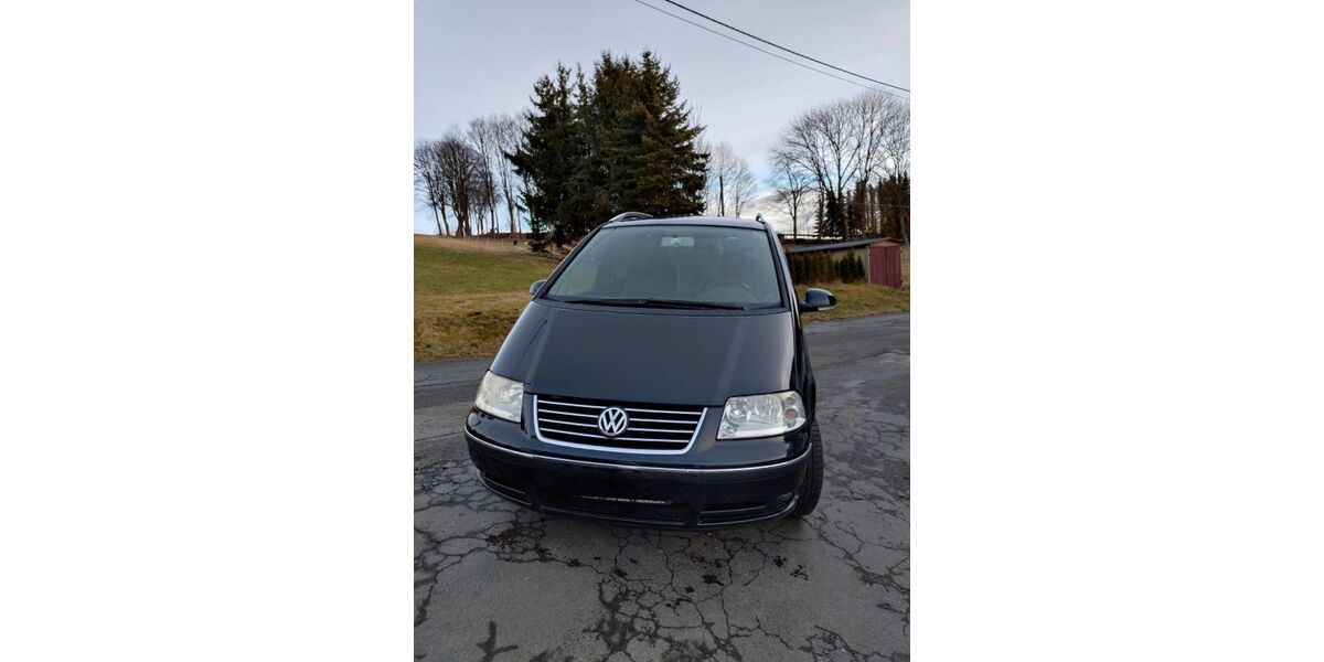 VW Sharan 235.000 km 2.900 &euro; Thum 09419