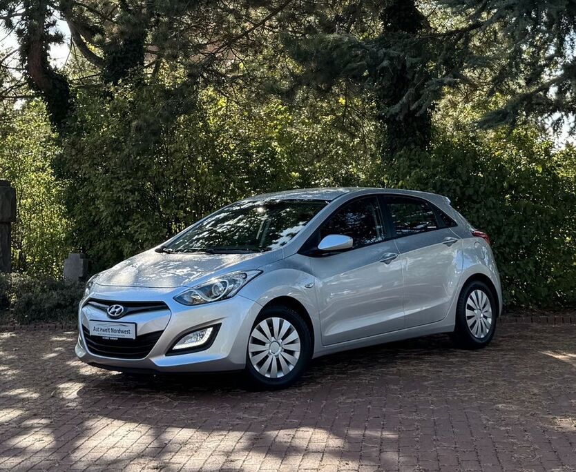 i30