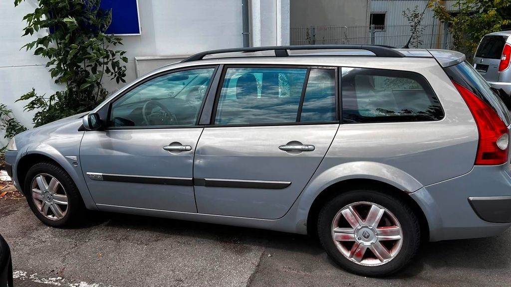 Renault Megane 227.000 km 1.100 &euro; Würselen 52146