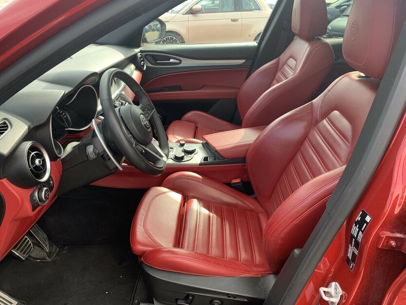 Alfa Romeo Stelvio 2.2 B-Tech Q4 Automatik Leder NAVI 89.984 km 29.900 € Backnang, 71522