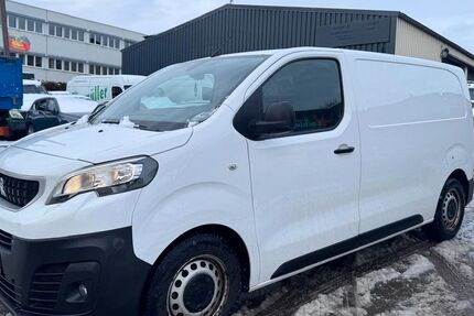 Peugeot Expert 206.119 km 8.499 &euro; Korntal-Münchingen 70825