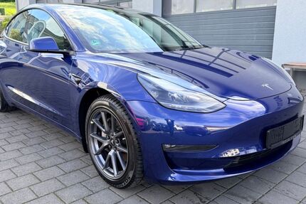 Tesla Model 3 81.900 km 29.950 &euro; Tünsdorf 66693