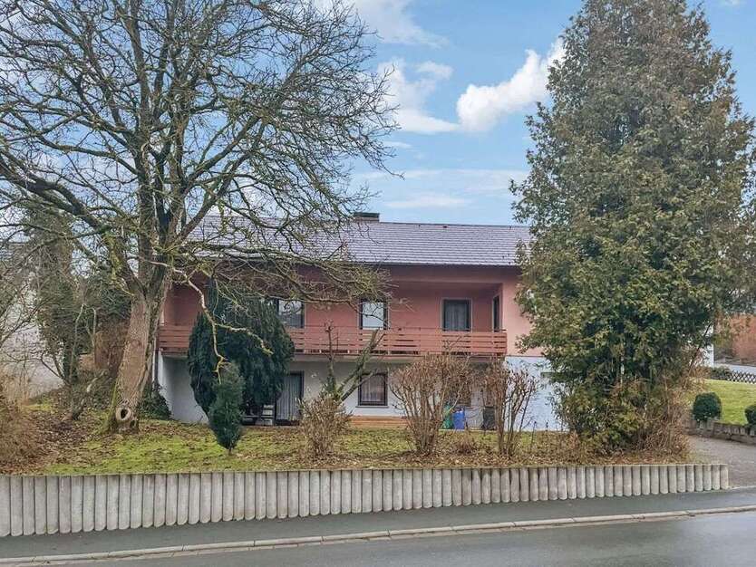 Haus zum Kaufen in Marktleugast 167.000 € 160 m²