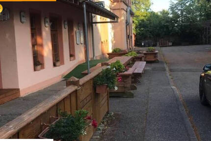 Einzigartig, wohnen und arbeiten im ehemaligen Bahnhof 1 zimmer