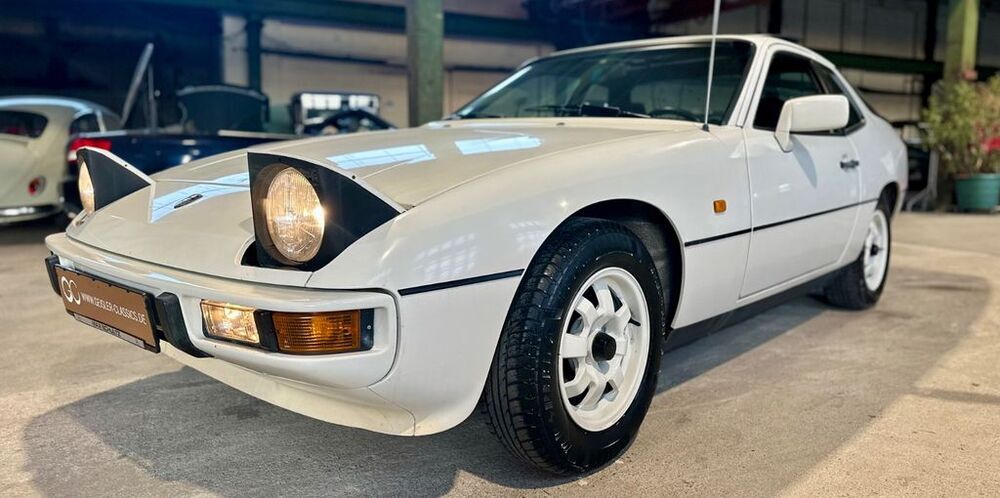 924