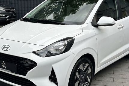 Hyundai i10 15.890 km 12.989 &euro; Bielefeld 33647